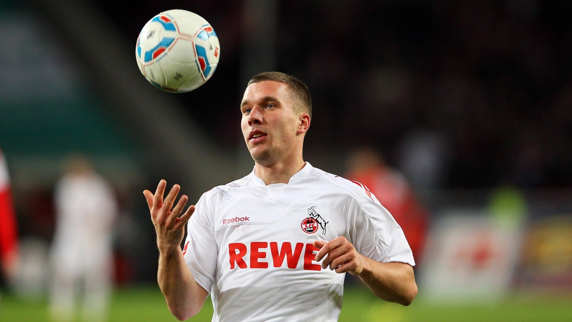 九游娱乐官方平台-“球迷故事：从支持到狂热，感人瞬间”，球迷分享